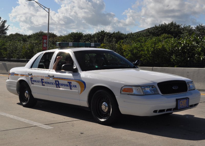 CERT Parade 09 121309.jpg